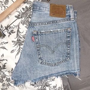 Levis Strauss Jean Shorts (4 of 6)